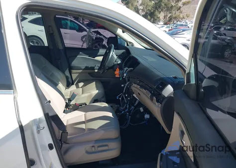 2016 Honda Pilot Touring из США, поврежденный, VIN 5FNYF5H91GB013966